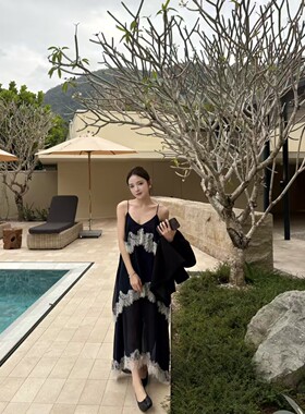 INHERE高定26春夏雾蓝蕾丝拼接多层次感吊带连衣裙女度假长裙