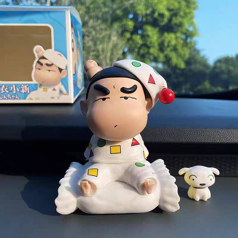 蜡笔小新周边手办挨揍公仔桌面工位车载装饰创意摆件可爱女生礼物