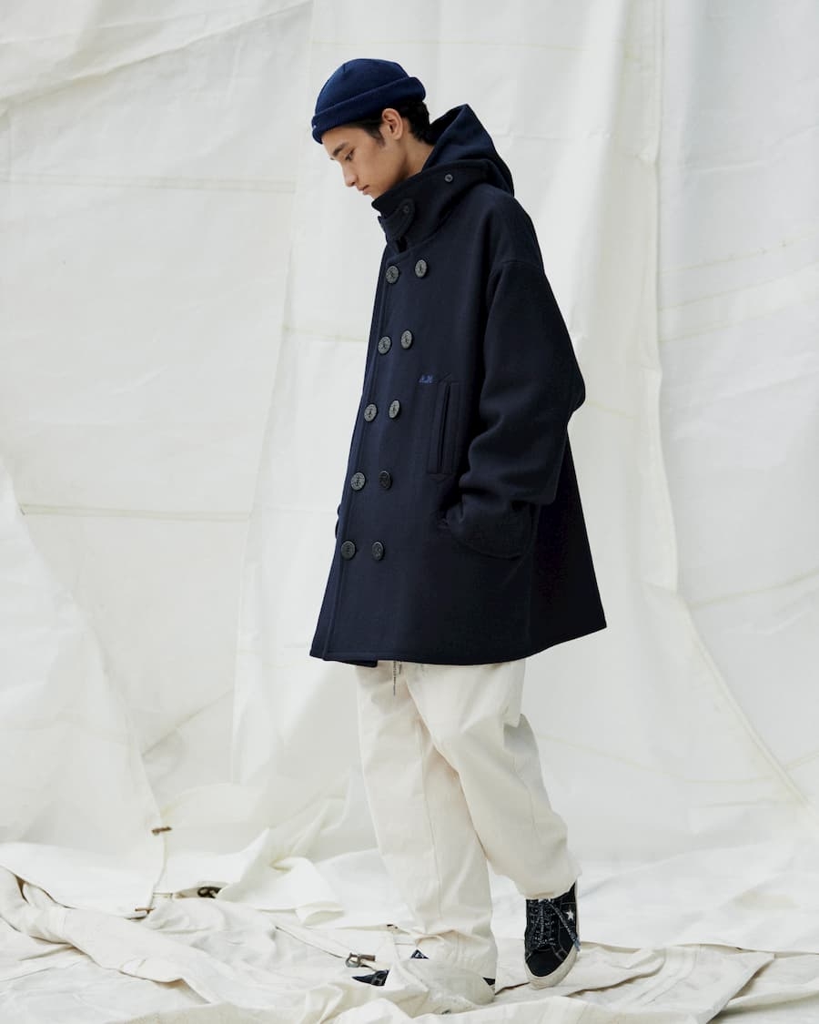 刺绣双排扣外套毛呢大衣