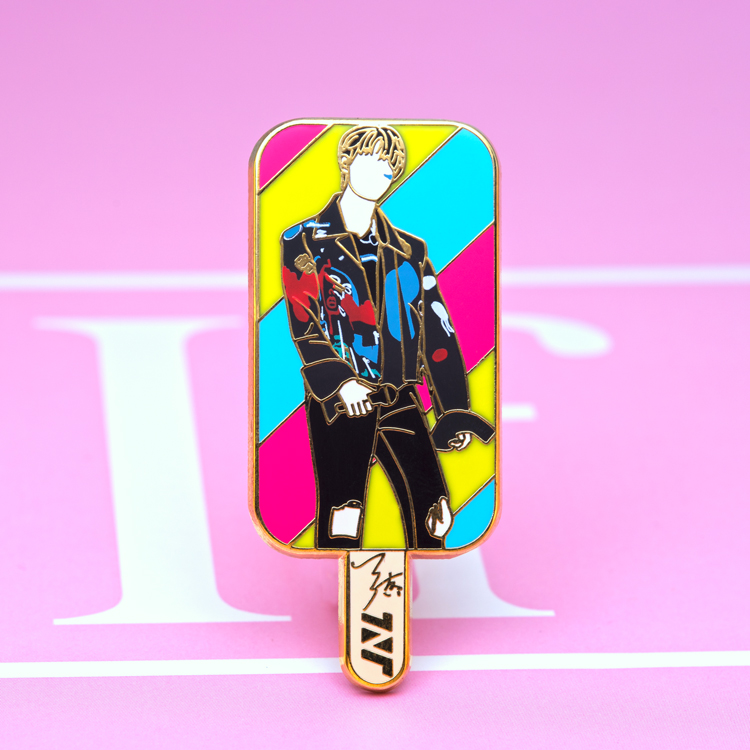 张真源金属徽章礼物挂件饰品