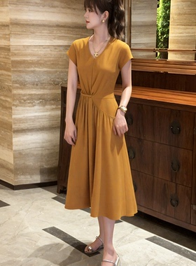 2025年新款夏季休闲百搭遮肚子显瘦连衣裙赫本风小个子a字长裙女