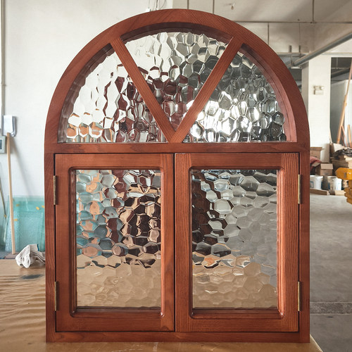 白蜡纯原木拱形对开平开窗定做