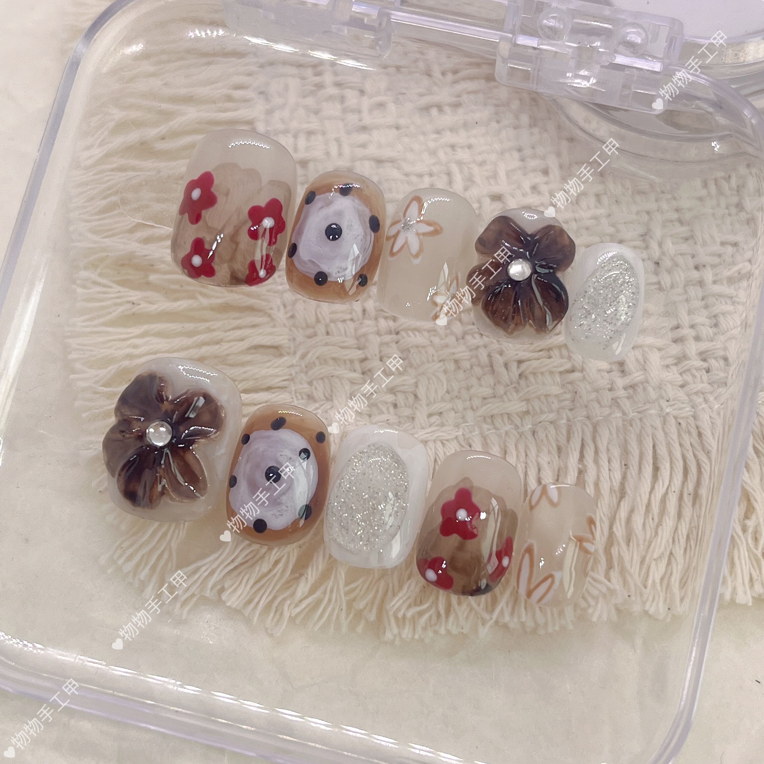 纯手工穿戴甲手绘山茶花美甲贴片白色小众日系秋冬款假指甲