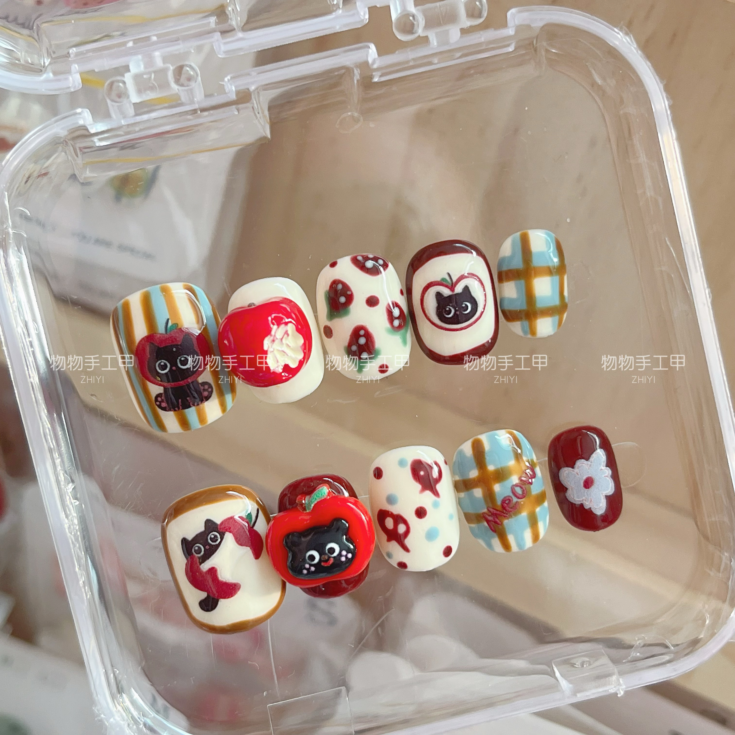穿戴甲纯手工穿戴甲短圆卡通可爱手绘草莓美甲苹果猫显白美甲成品