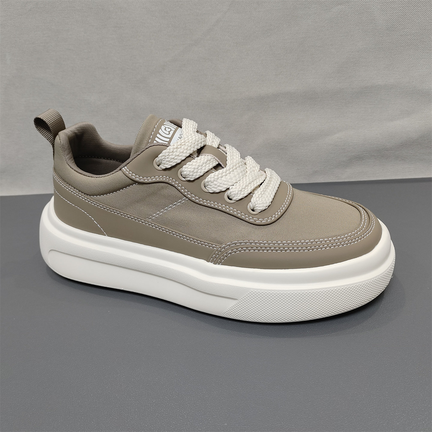 男鞋2026春季新款厚底休闲鞋透气轻便舒适百搭板鞋,流行男鞋,时尚休闲鞋,淘宝优惠券,粉丝福利购,淘宝优惠卷