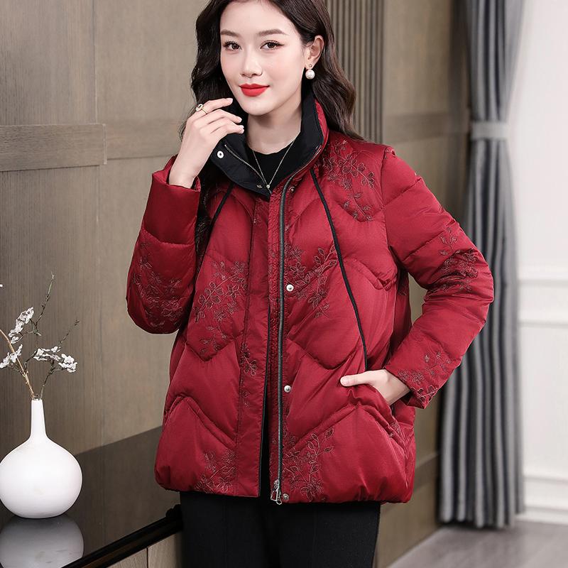 飘朵新款立领宽松短款鹅绒服