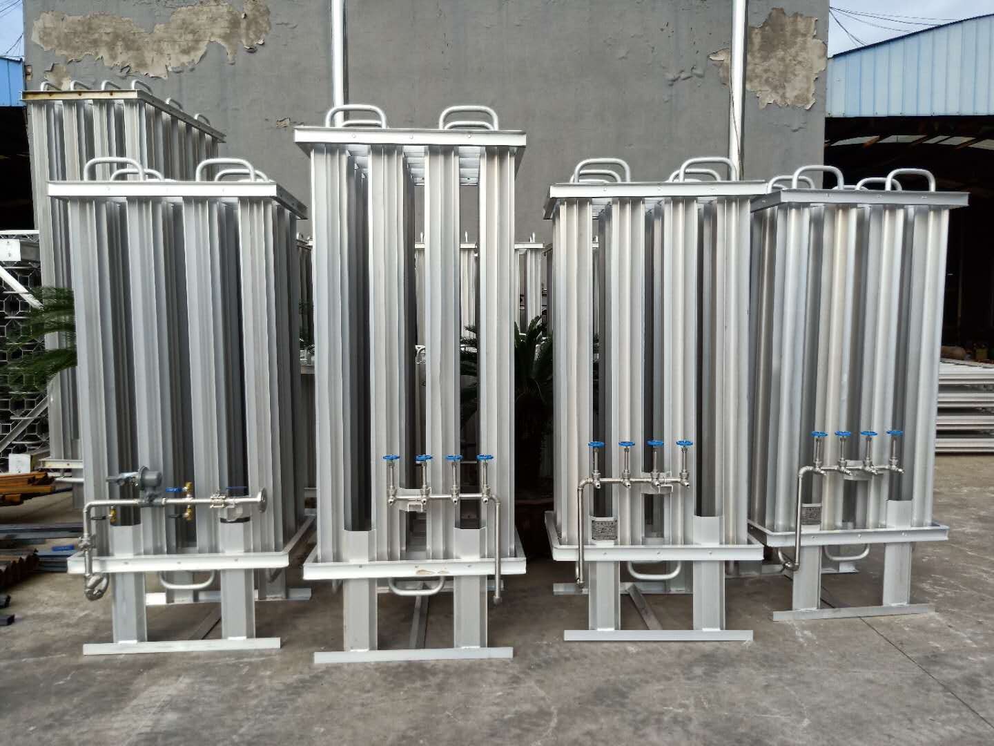 定制各立方型号空温式汽化器撬装设备 汽化器 氧气氮气氩气集中供