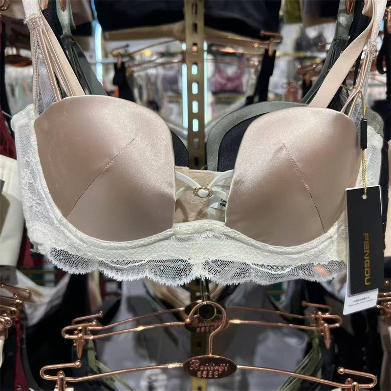 丰渡8617性感蕾丝聚拢内衣女小胸轻薄上薄下厚防垂光面三排扣文胸