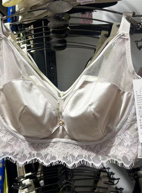欲纯69122B轻奢缎面无钢圈薄兔耳朵调整型内衣女收副防下垂文胸罩