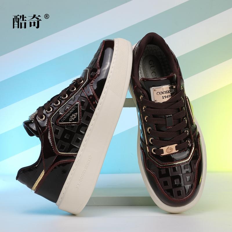 2024秋冬新款高端休闲板鞋