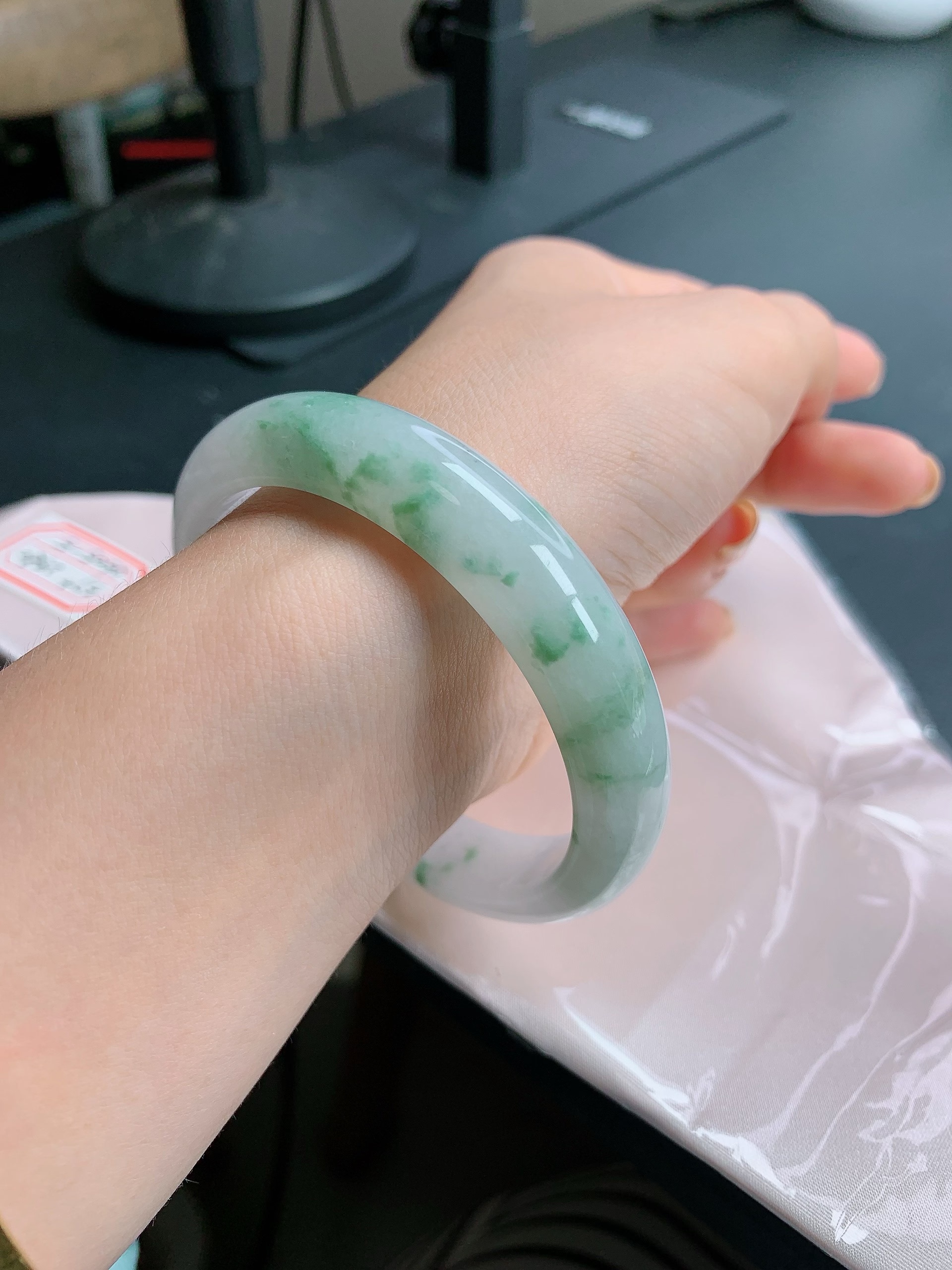 缅甸天然a货翡翠56圈口冰飘花手镯