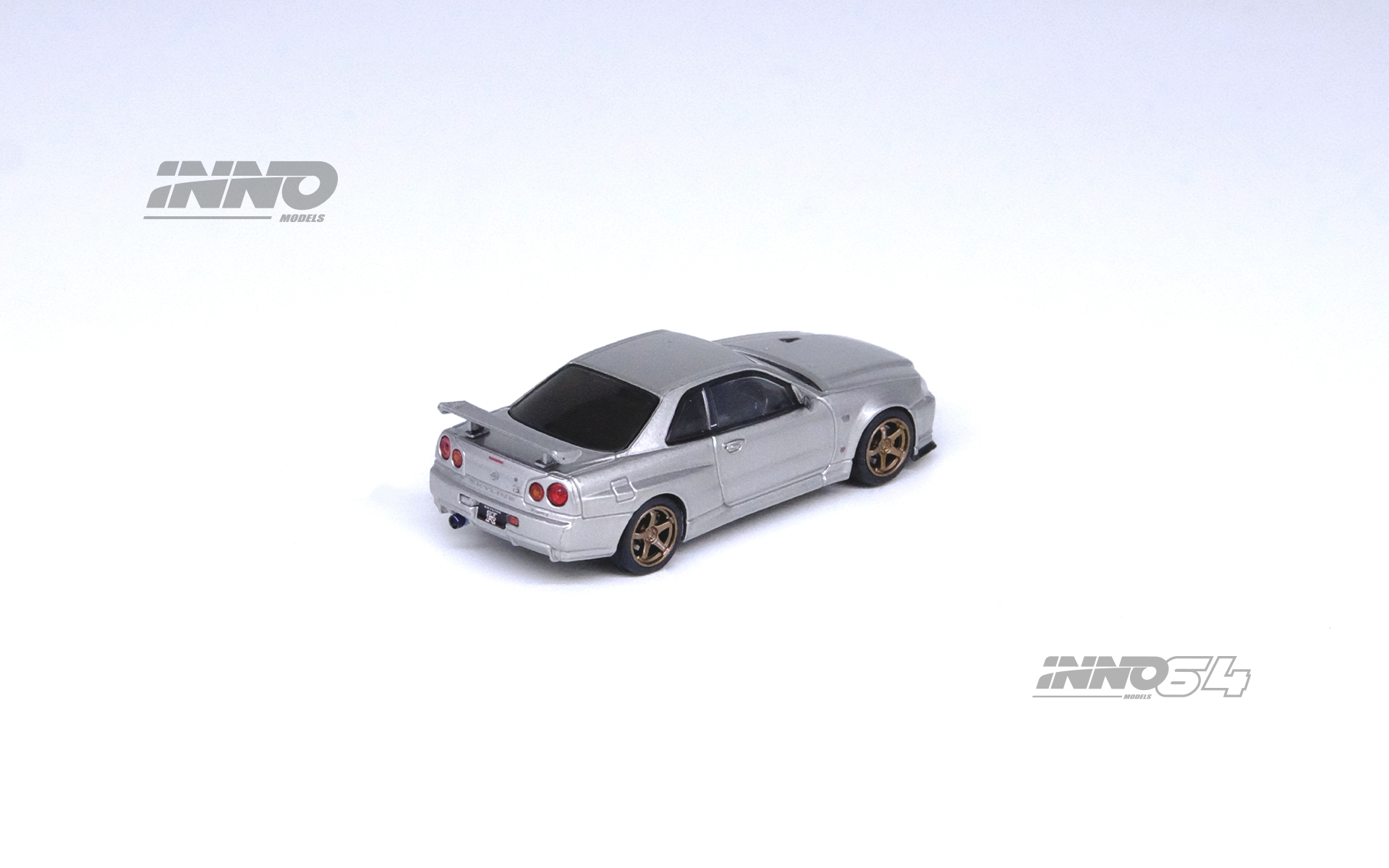 INNO 1:64日产 SKYLINE GT-R(R34) V-Spec II银色合金静态模型