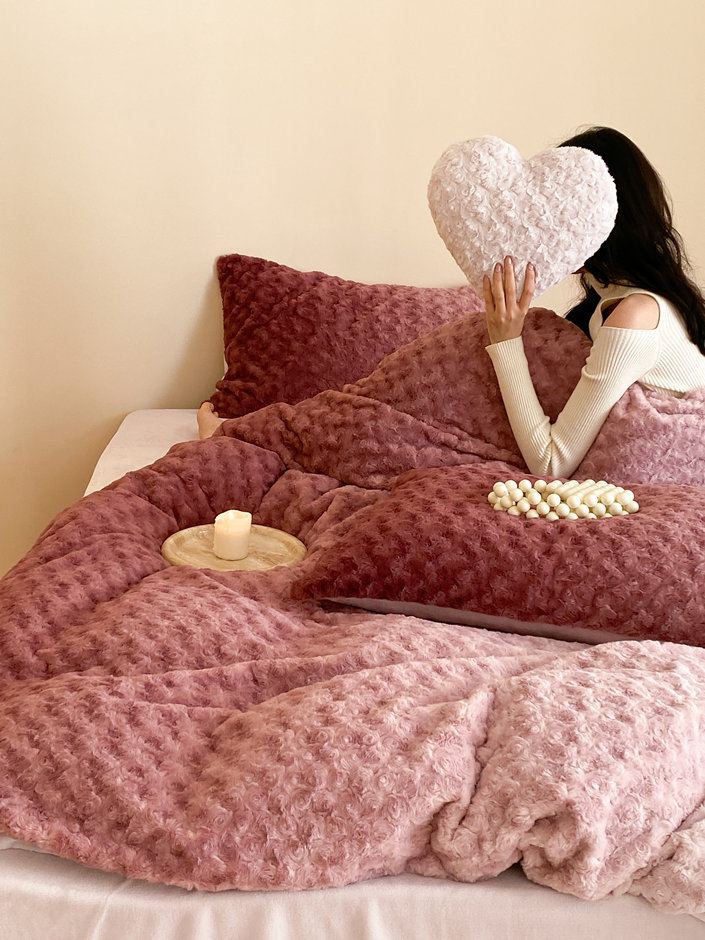 玫瑰花海懒兔毛绒加厚保暖四件套