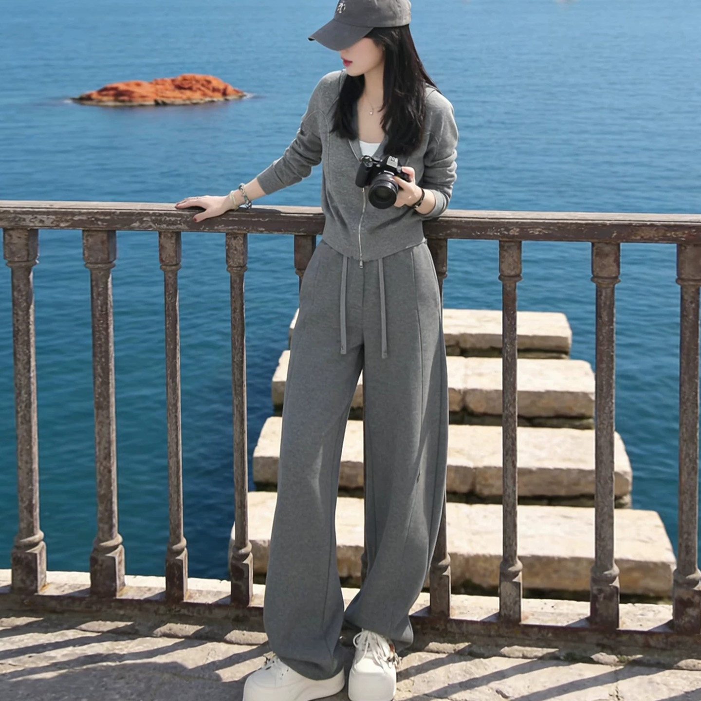 韩版休闲运动服套装女秋季时尚减龄显瘦连帽卫衣阔腿裤跑步两件套