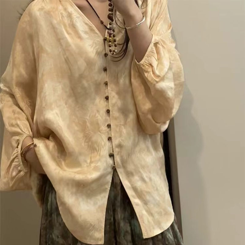 新中式轻国风提花长袖衬衫女装2025早春新款高级感泡泡袖V领上衣