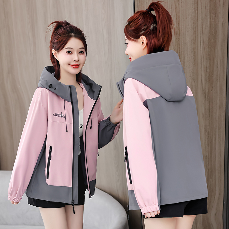 2025春秋新款休闲宽松冲锋衣短款连帽拼接撞色工装显瘦外套女上衣