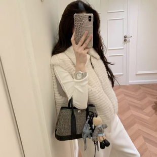 2025秋冬新款白色貂毛环保皮草马甲女短款时尚年轻款毛绒绒外套女