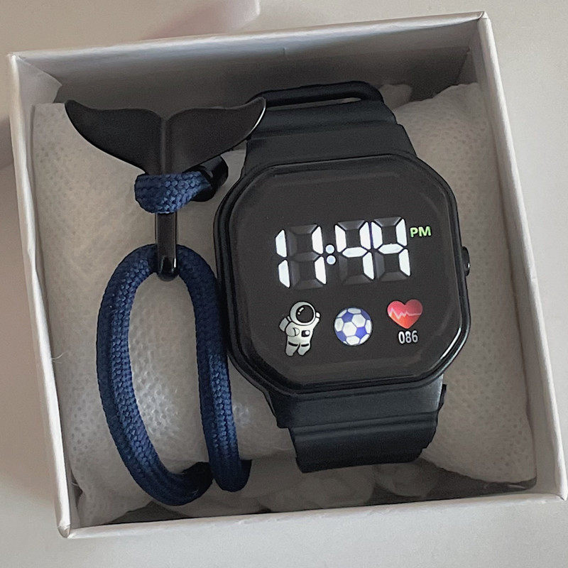 太空人手表男生初中小学生高颜值运动学院风儿童女孩小方块电子表