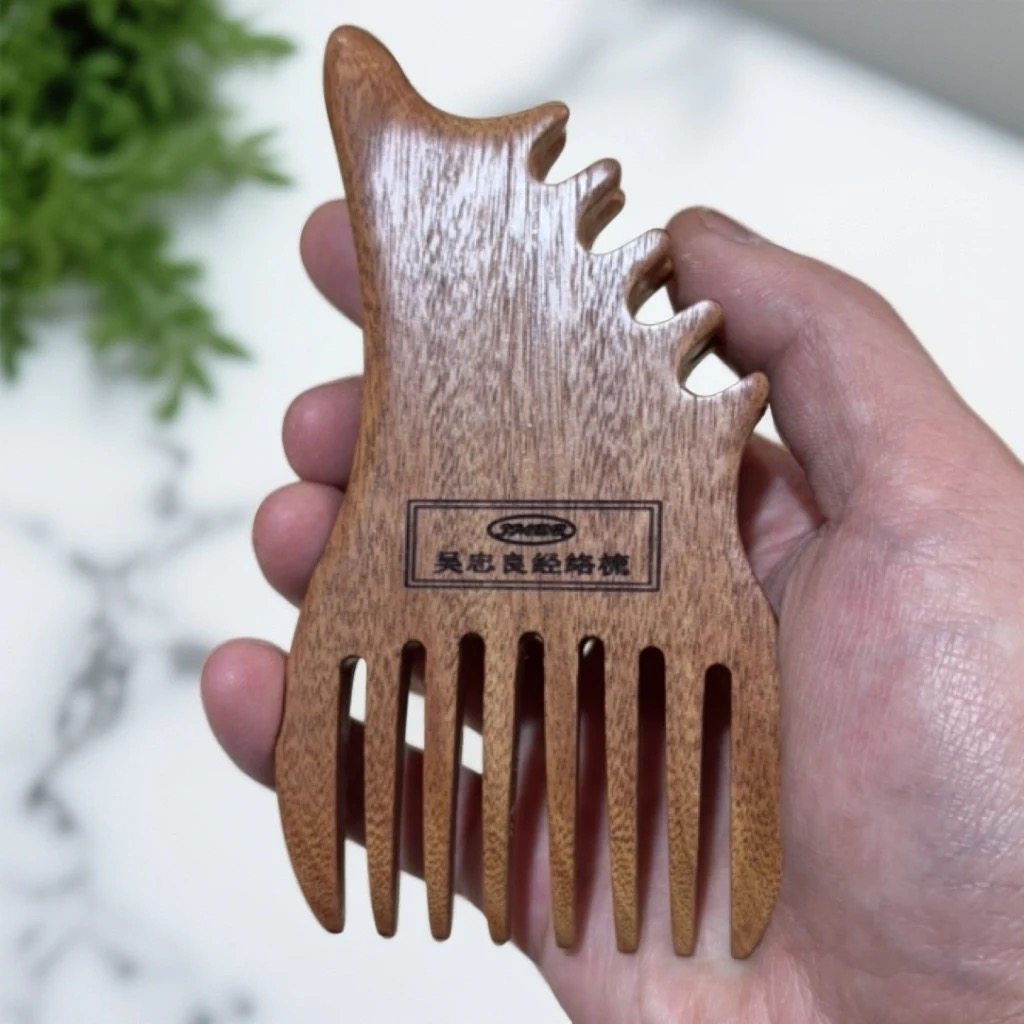 吴忠良正宗红檀木经络木梳点穴拨筋擀筋顺发一体全身通用