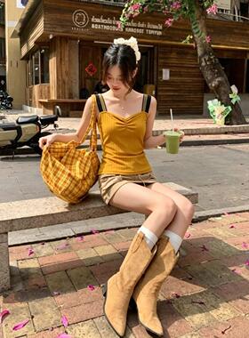黄色坑纹撞色吊带衫黑边肩带设计修身遮肉显瘦性感百搭47620