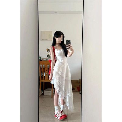 BGMG韩系度假风白色蕾丝拼接吊带连衣裙女2026夏季款不规则蛋糕