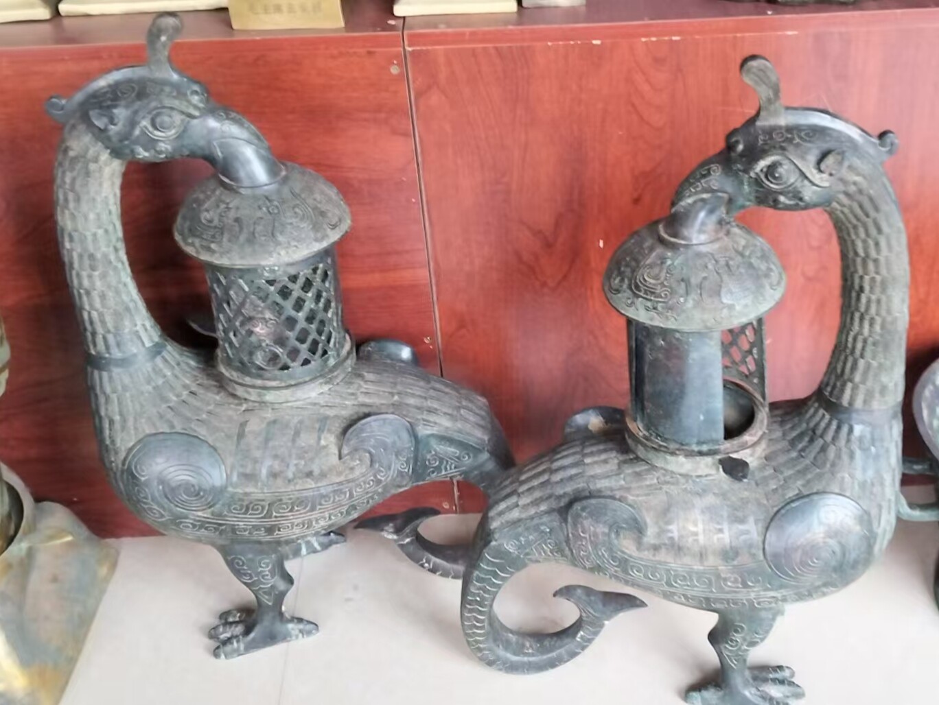 仿古青铜器雁鱼灯凤灯铜鸟灯青铜器仿古工艺品摆件鸟尊汉婚道具
