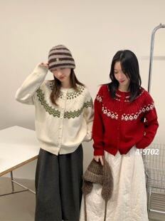 圆领毛衣 同色扣插肩袖 复古费尔岛提花重工钩花针织开衫 女2026春季