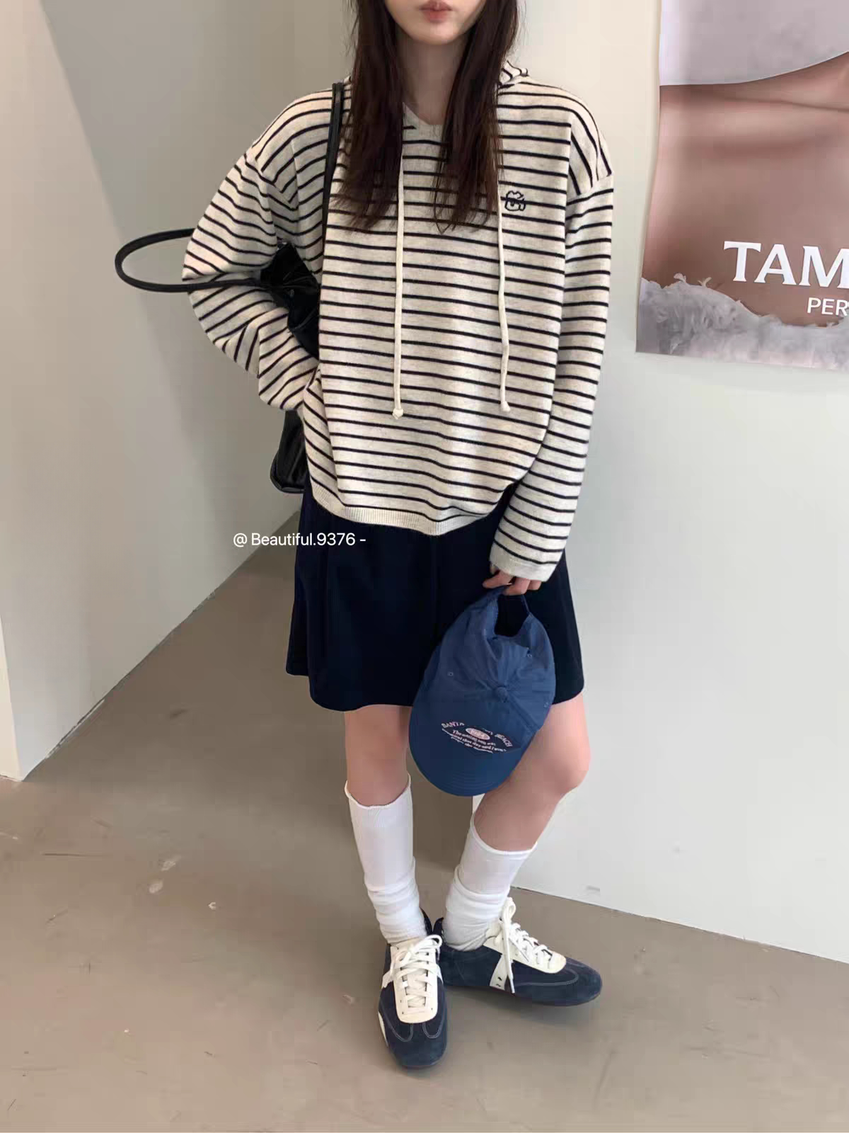 秋冬新款女韩版宽松时尚条纹刺绣连帽针织衫百搭休闲内搭线衫外套