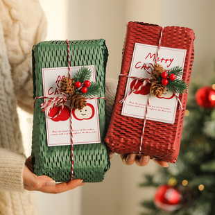 2025圣诞包装纸曲奇饼干铁盒雪花酥蜂窝纸烘焙包装盒点心袋子卡片