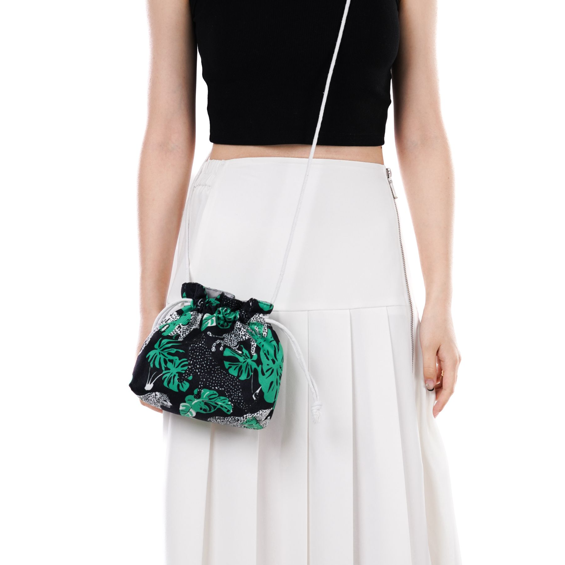 无则艺【长绳福袋包】豹子与树叶抽绳小包休闲百搭印花环保轻便学,箱包皮具/热销女包/男包,单肩包,淘宝优惠券,粉丝福利购,淘宝优惠卷