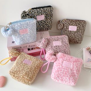 冬季复古手拎毛绒豹纹化妆包少女便携护肤品收纳包学生小号洗漱包