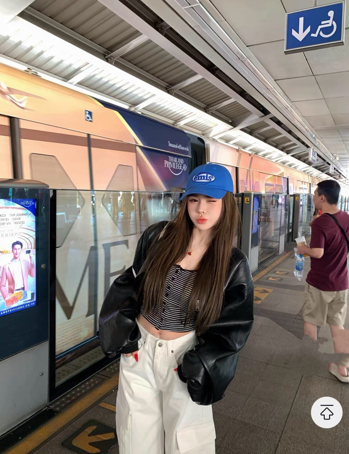 2026春季新款韩版宽松休闲百搭设计感短款拉链皮衣外套女