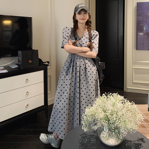 粉色波点连衣裙夏季女2025新款法式显瘦甜美减龄泡泡袖长款仙女裙图片