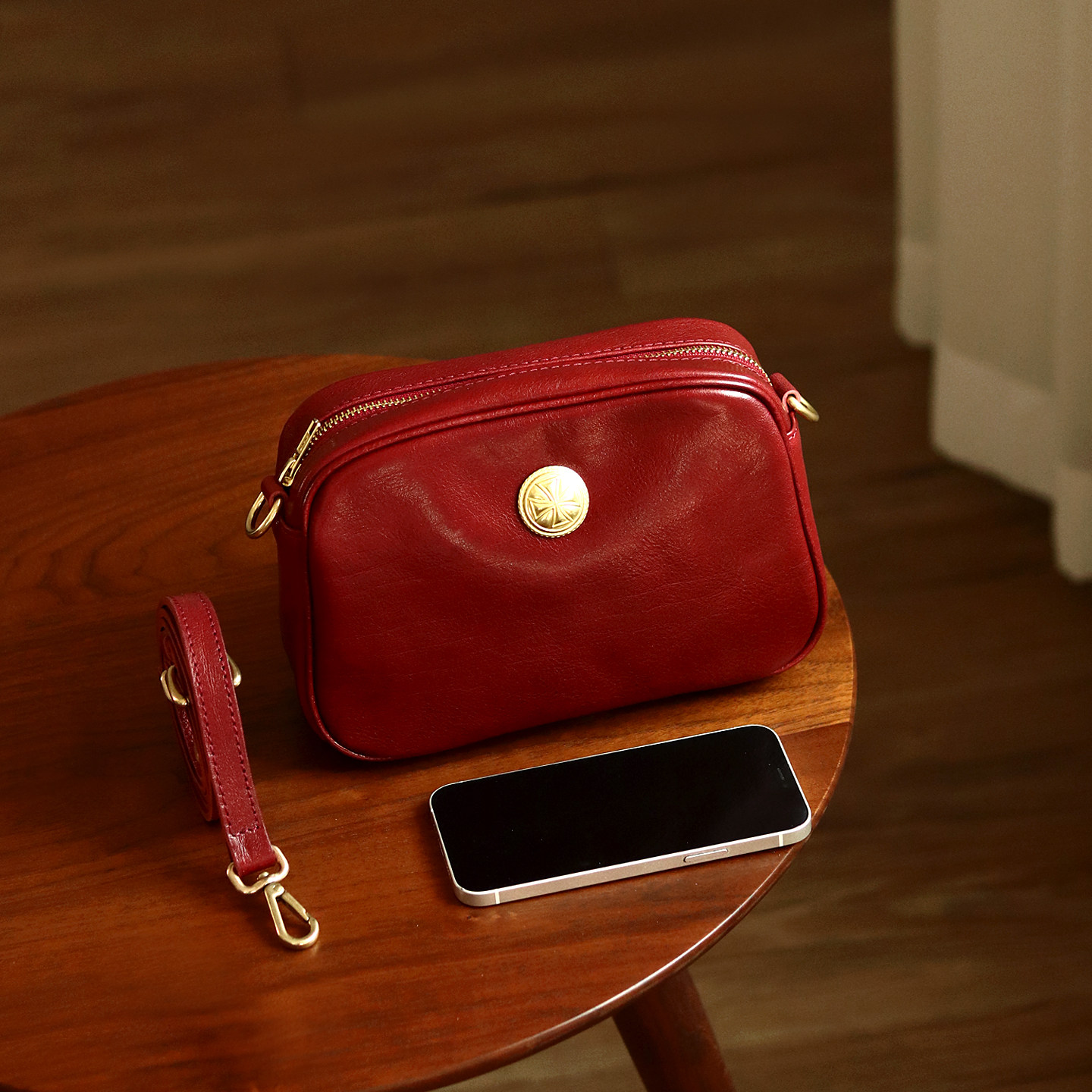 peshawar | 头层植鞣牛皮复古小方包女士真皮质感红色小挎包喜庆,箱包皮具/热销女包/男包,小方包,淘宝优惠券,粉丝福利购,淘宝优惠卷