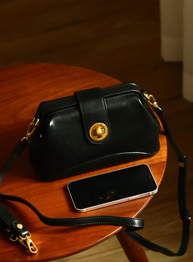 peshawar | 秋冬新款黑色复古牛皮单肩口金包女式真皮百搭斜挎包