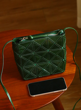 peshawar | 小众森系墨绿色拼接小挎包女士植鞣皮牛皮个性小方包