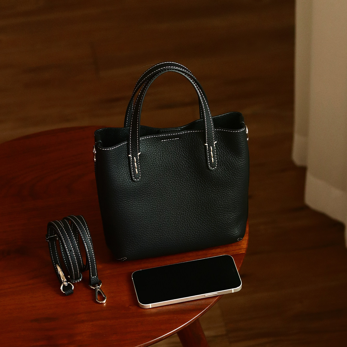 peshawar | 黑色真皮小号手提包女式韩版头层牛皮春款单肩水桶包,箱包皮具/热销女包/男包,水桶包,淘宝优惠券,粉丝福利购,淘宝优惠卷