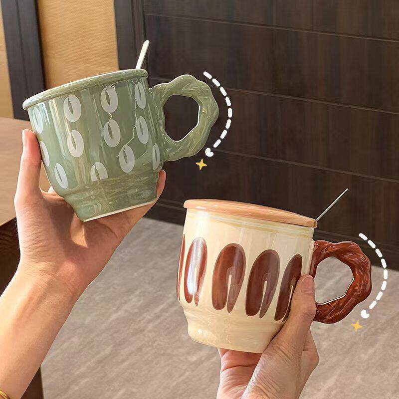 陶瓷马克杯2024新款喝水早餐杯带盖带勺复古杯子办公室水杯咖啡杯