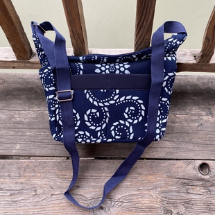乌镇特色蓝印花布包斜跨包民族风手工艺单肩布包休闲妈妈包蜡染包