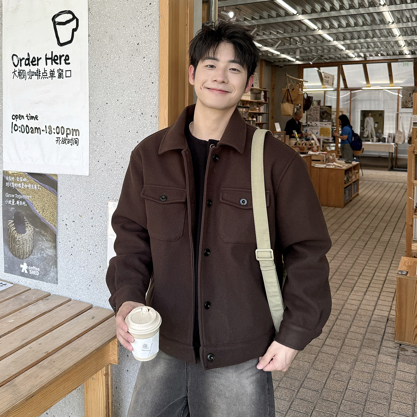 咖啡色翻领毛呢棉服男生2025新款秋冬季日系复古宽松加厚保暖上衣