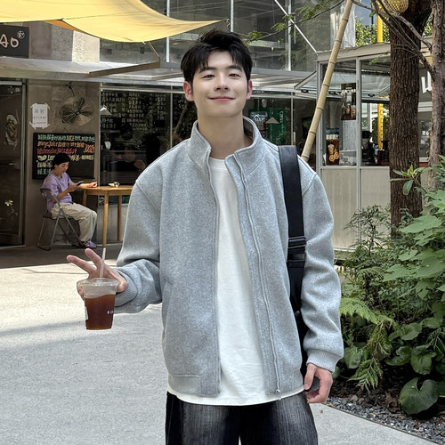 灰色简约立领拉链长袖上衣男生2026新款秋季休闲宽松夹克毛呢外套