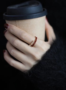 法国【设计师】Classy key 红色戒指小众设计高级感百搭领针指环