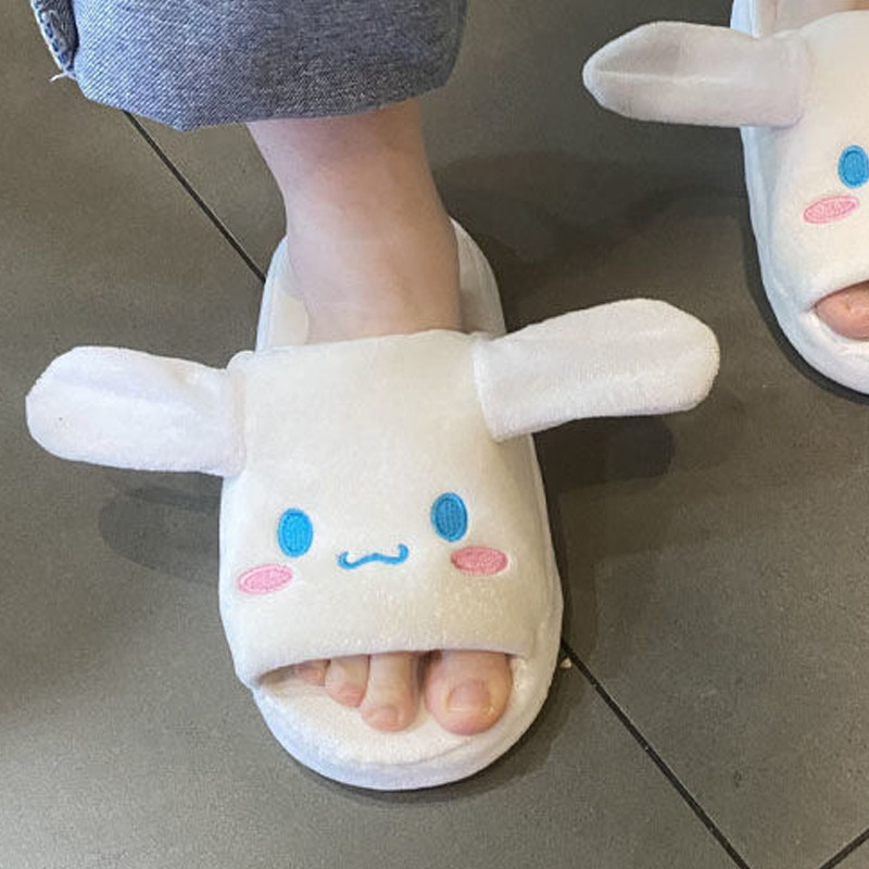 耳朵会动的玉桂狗拖鞋大耳狗家用