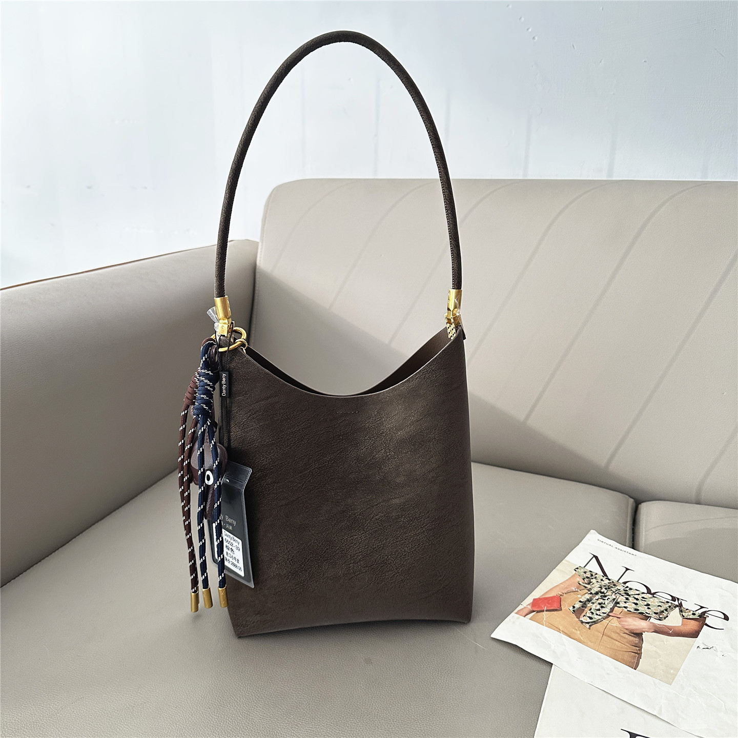 包包女包2025复古软面托特包女单肩腋下包高级感通勤简约法棍包潮