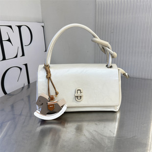 劳拉时黛白色手提包女高级感小众轻奢斜挎包美拉德风百搭2026新款