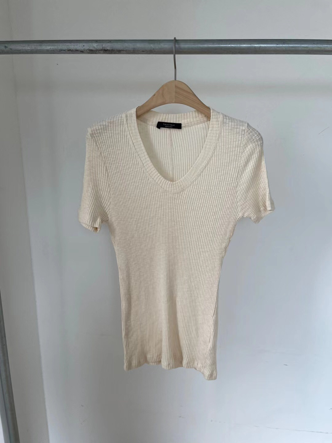 现货talk talk韩国东大门女装夏季u型领背缝线螺纹短袖打底衫t恤