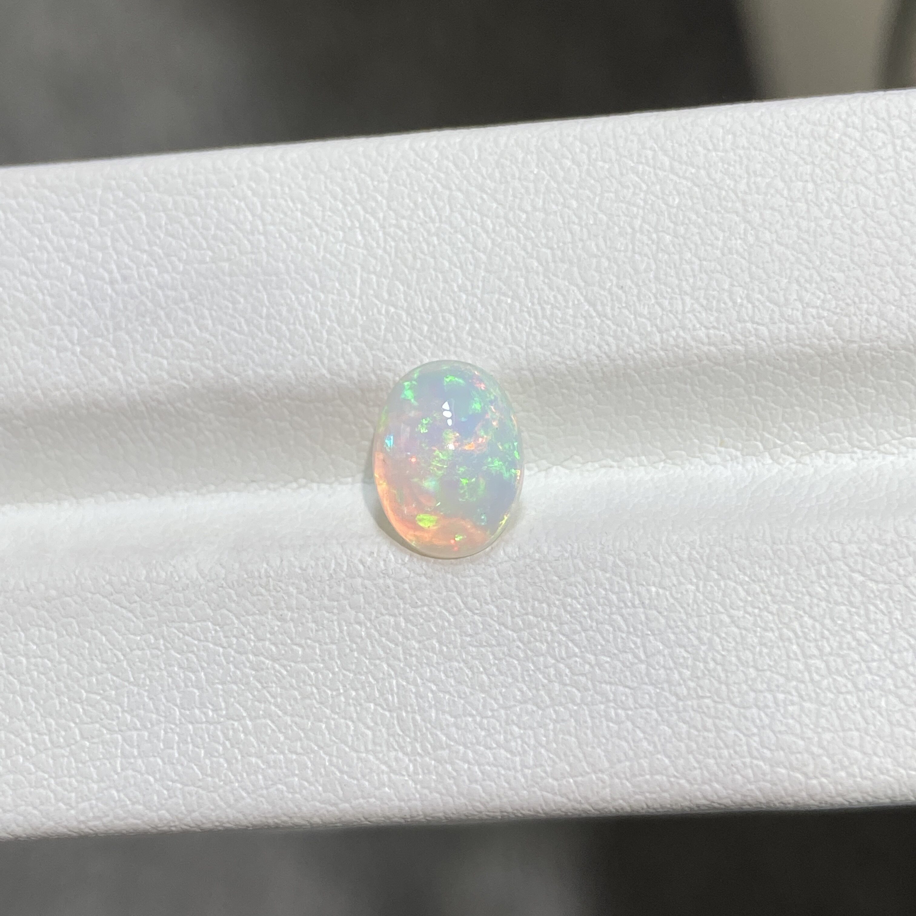 天然欧泊蛋面裸石戒面彩欧泊蛋白石