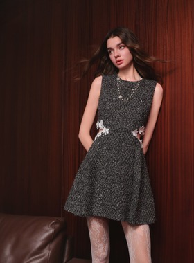 DIANA VEVINA 25秋冬灰色小香白花连衣裙时尚潮流百搭女裙精致