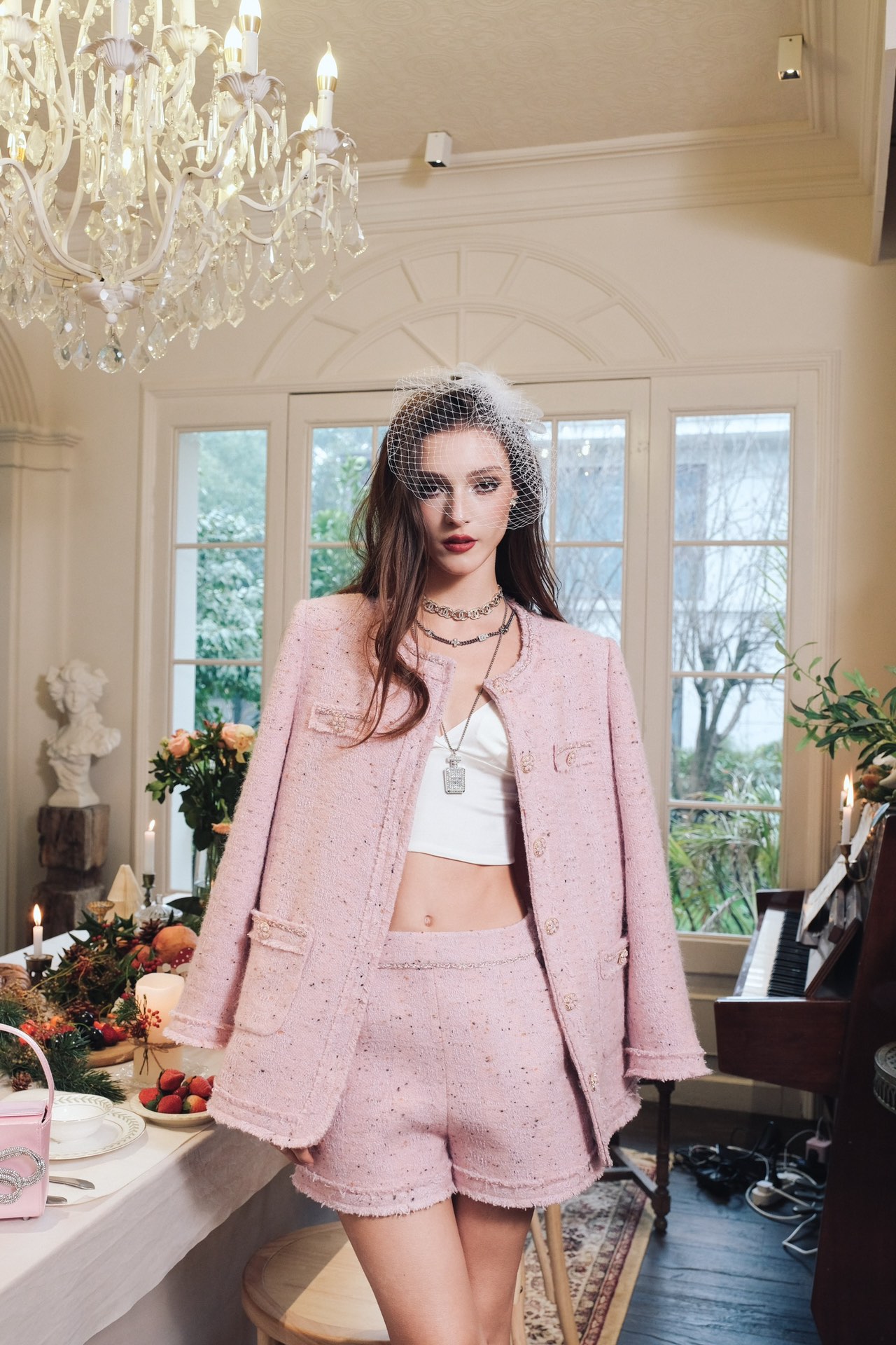 DIANA VEVINA新款粉色重工钻链香风套装高级感气质外套短裤