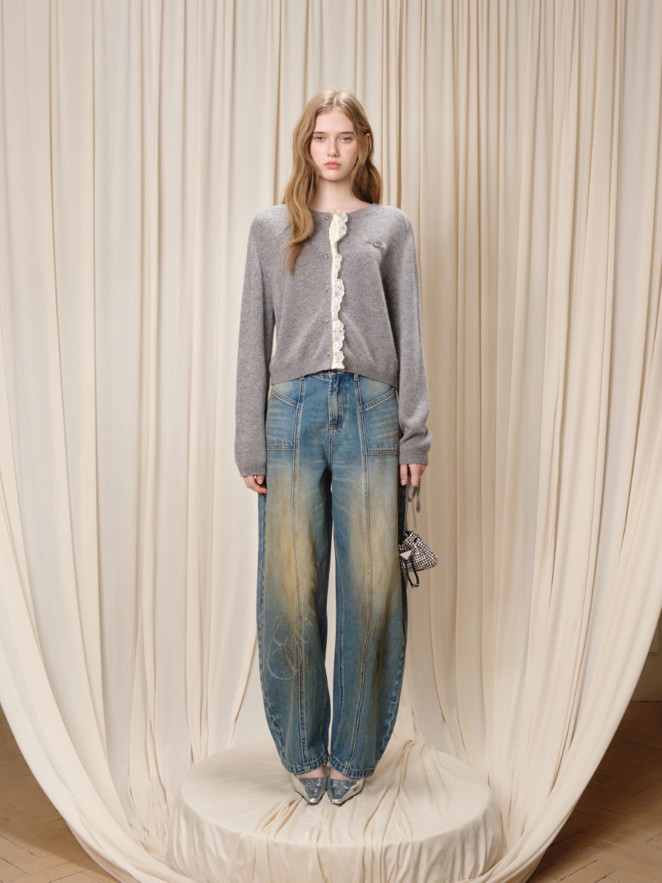 EIMISMOSOL 25春夏长款做旧激光字母茧型牛仔裤时尚潮流女裤百搭